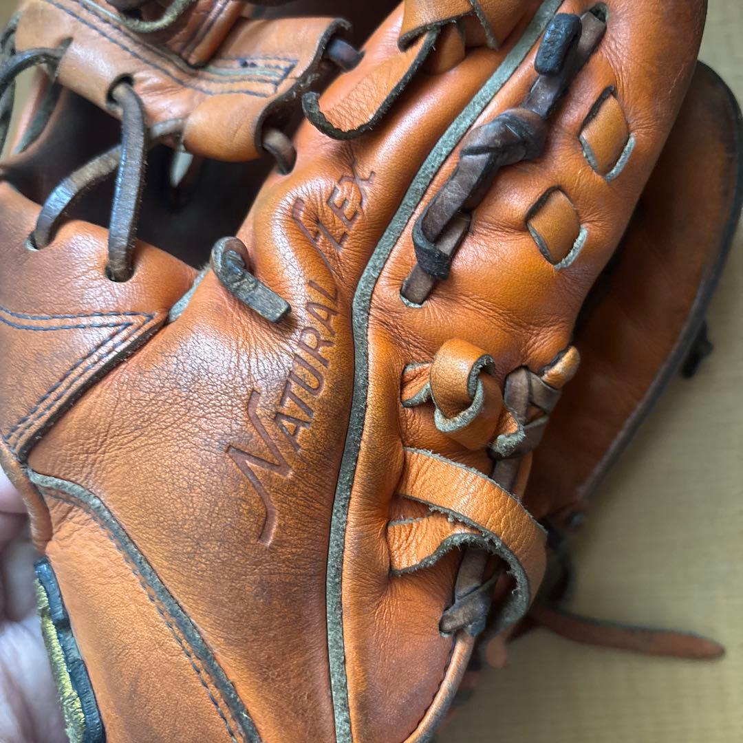 ハイゴールド　己極　軟式用　グローブ 内野手用