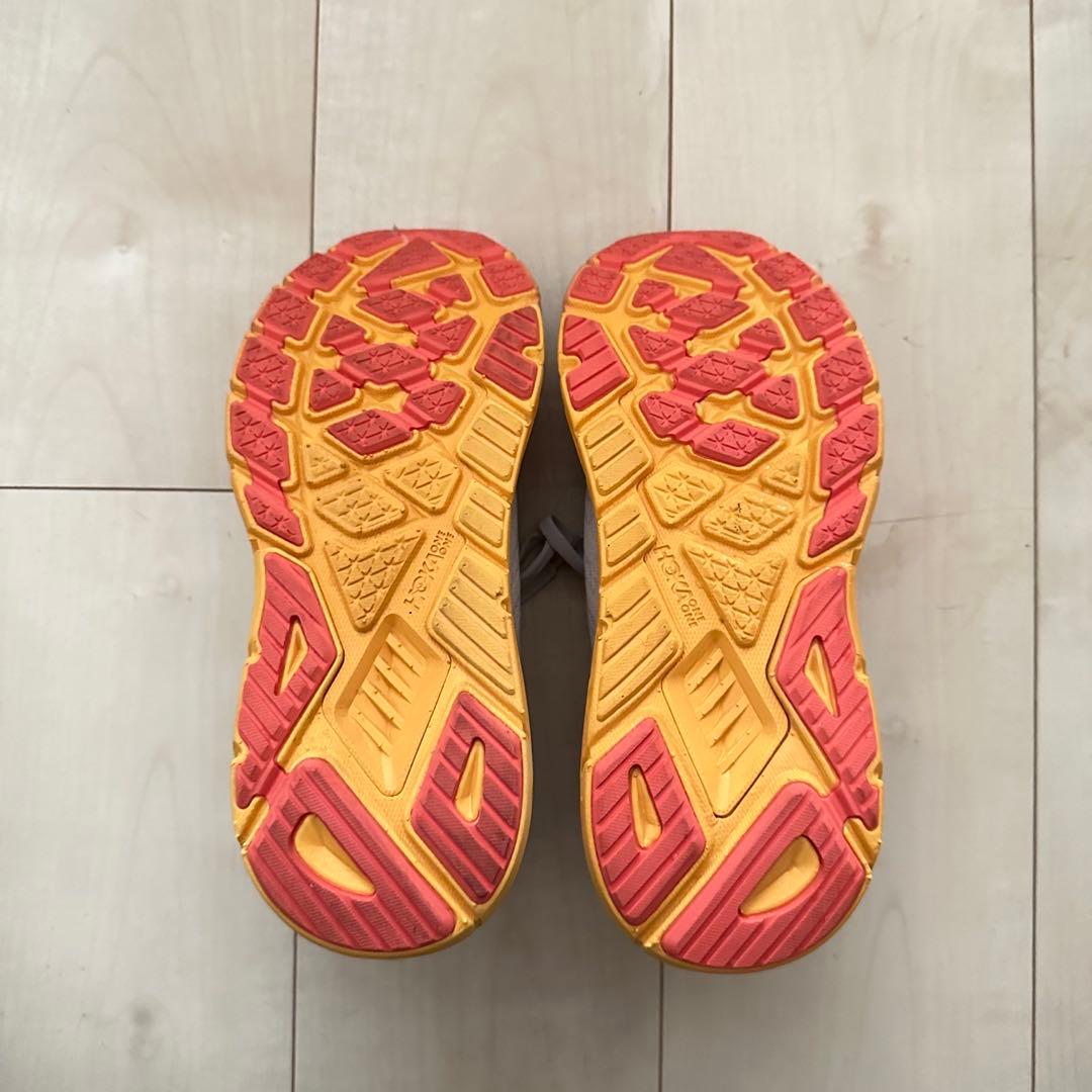 HOKA ランニングシューズ　Arahi 6 ホカアラヒ