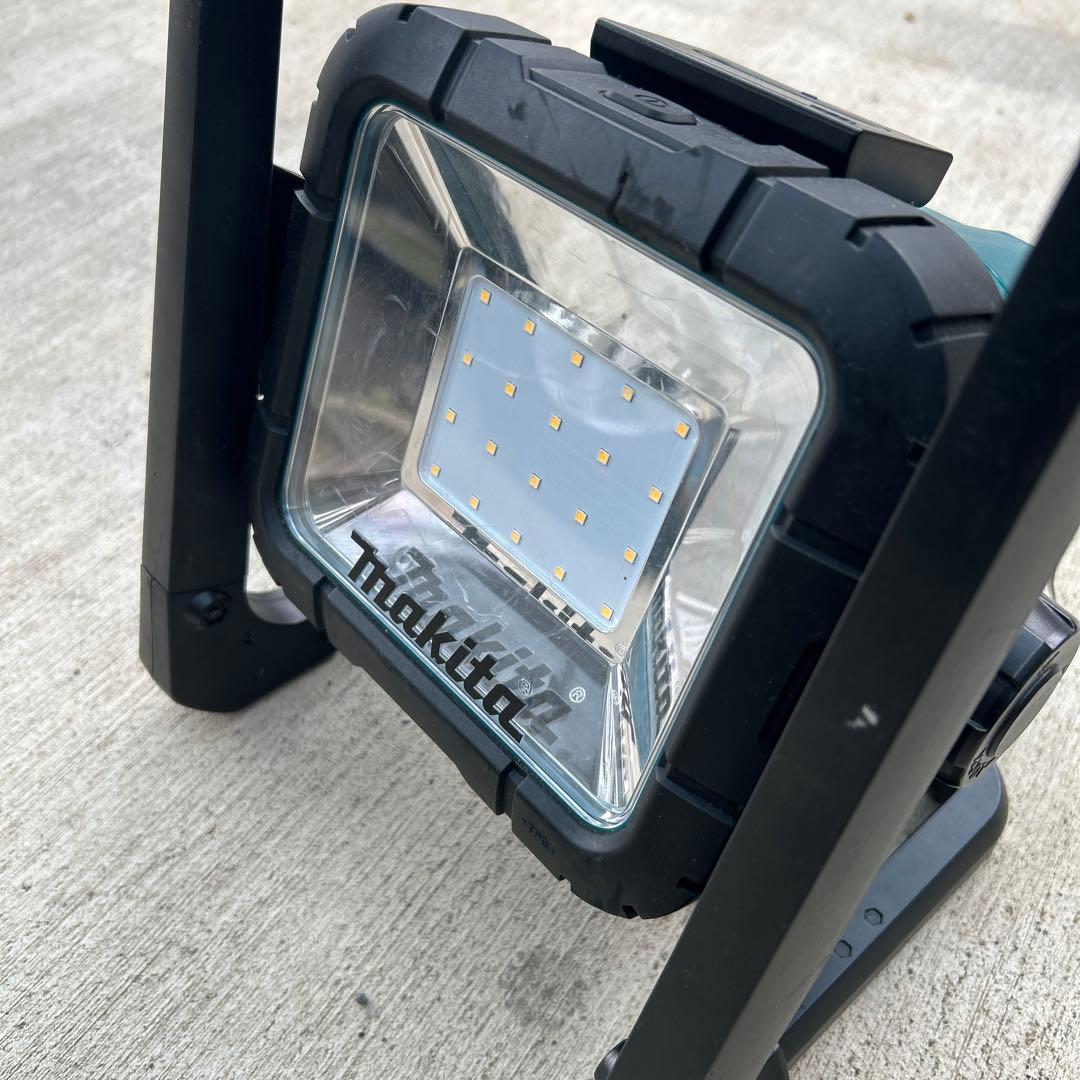 Makita LED作業灯 高輝度　マキタ　ML805