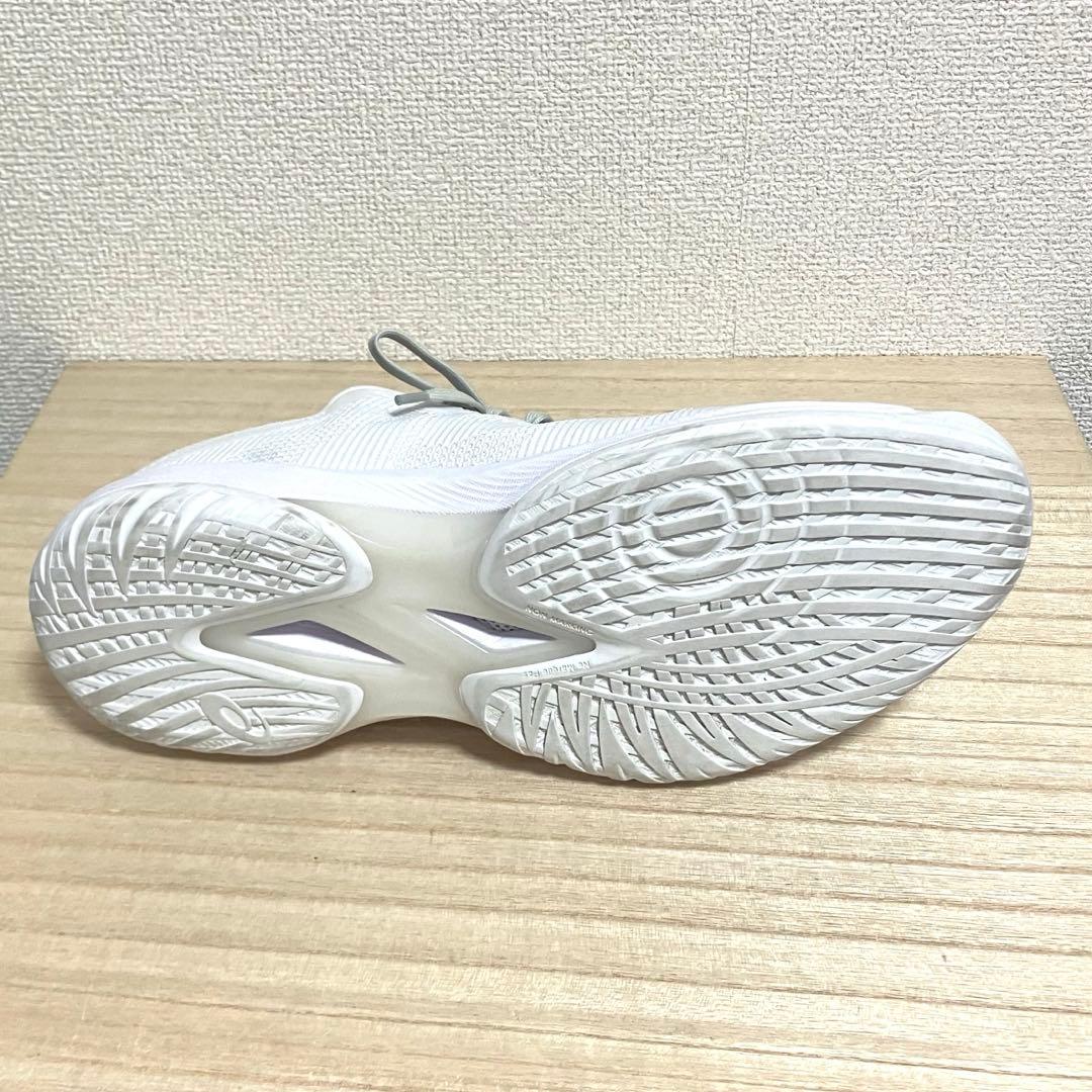 美品 ASICS GLIDE NOVA FF3 ホワイト 28cm
