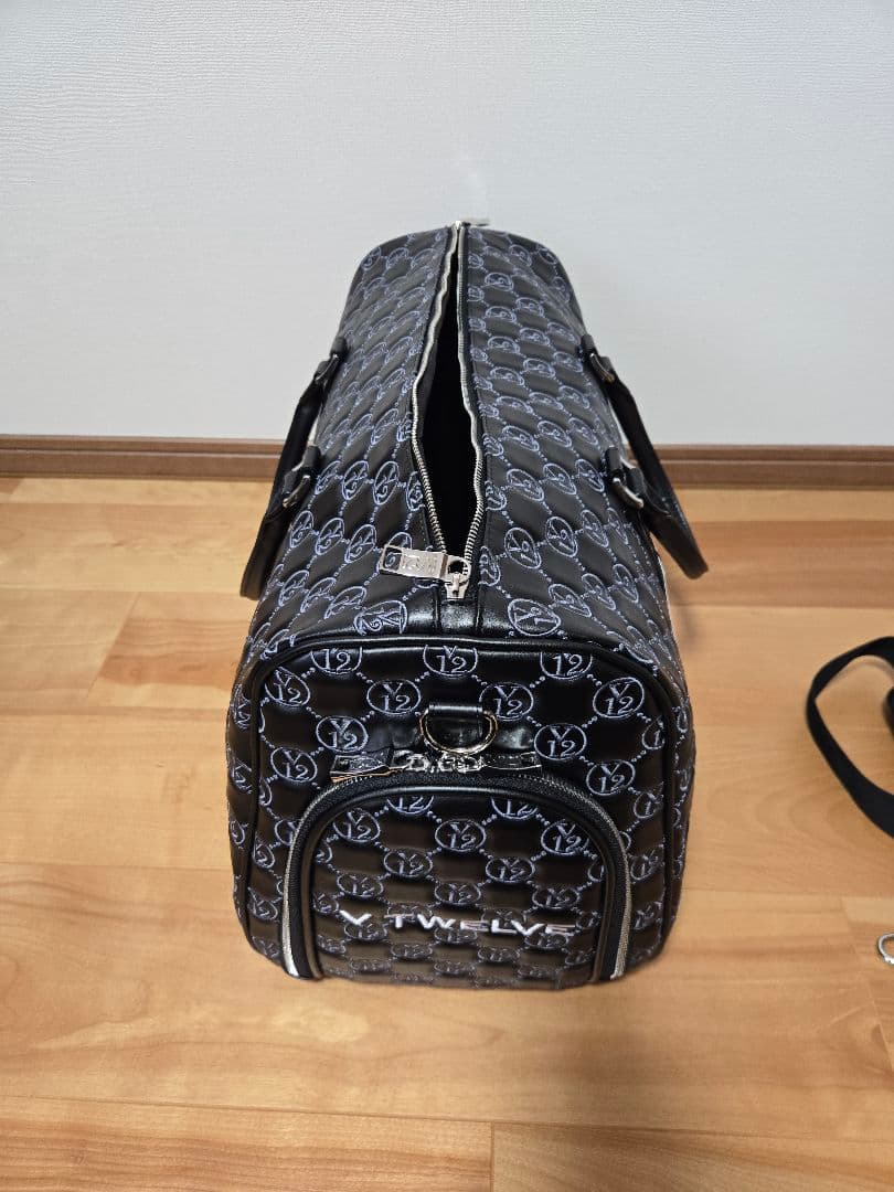 【超美品・未使用】V12 MONO BOSTON（ボストンバッグ）