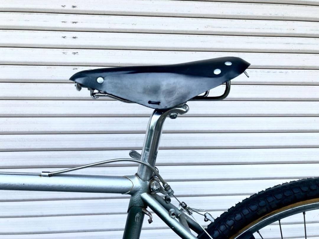 サドル 革 黒 BROOKS SURLY ロードバイク MTB ロードレーサー