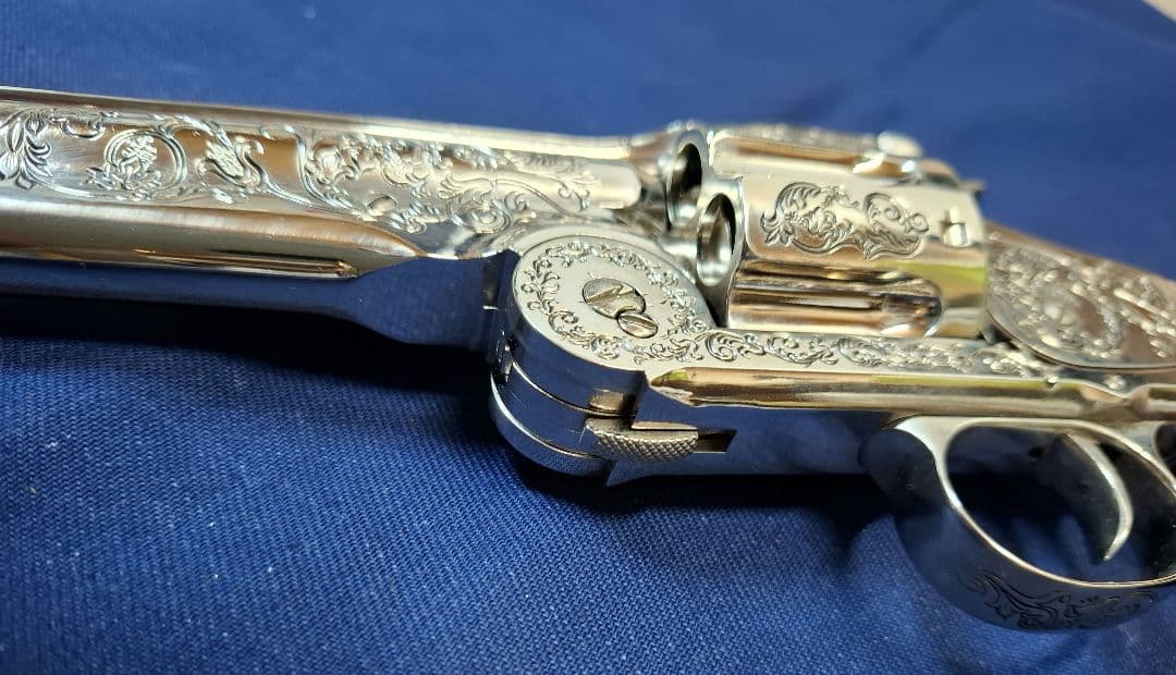 Wyatt Earp 44 Revolver エングレービング装飾　観賞用