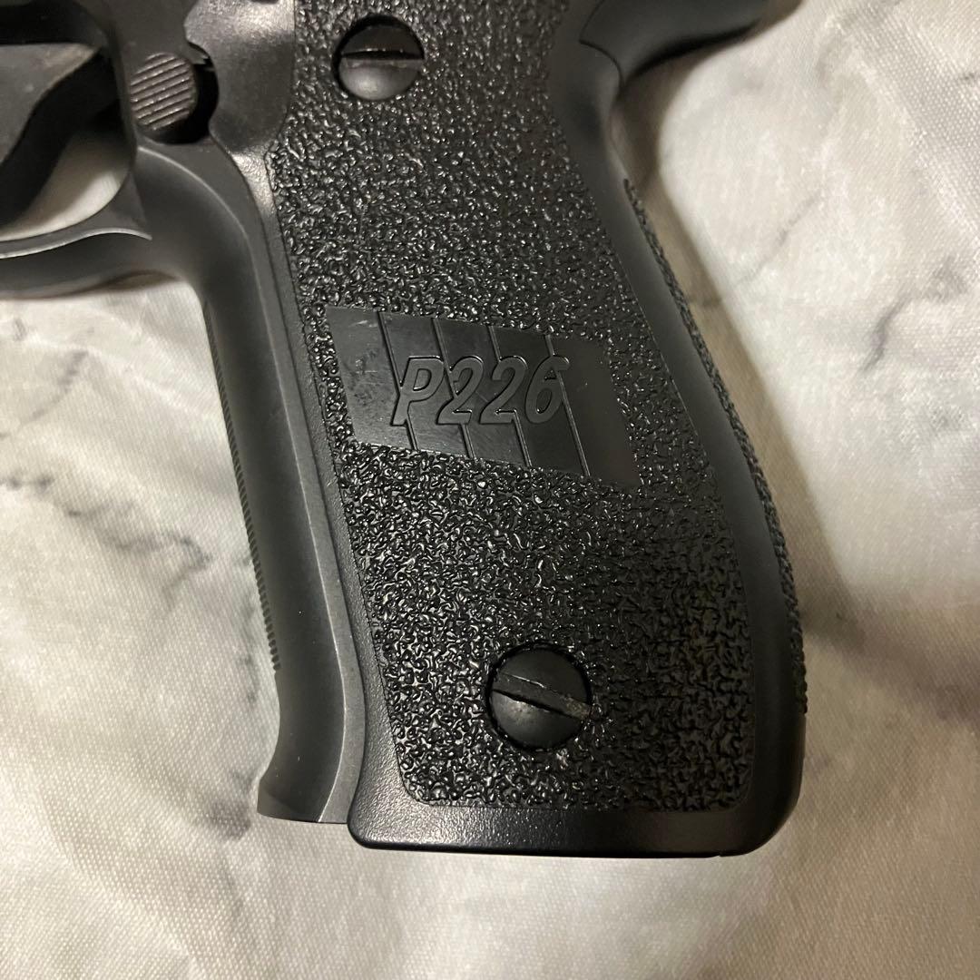 東京マルイ　シグ　ザウエル　P226 レイル