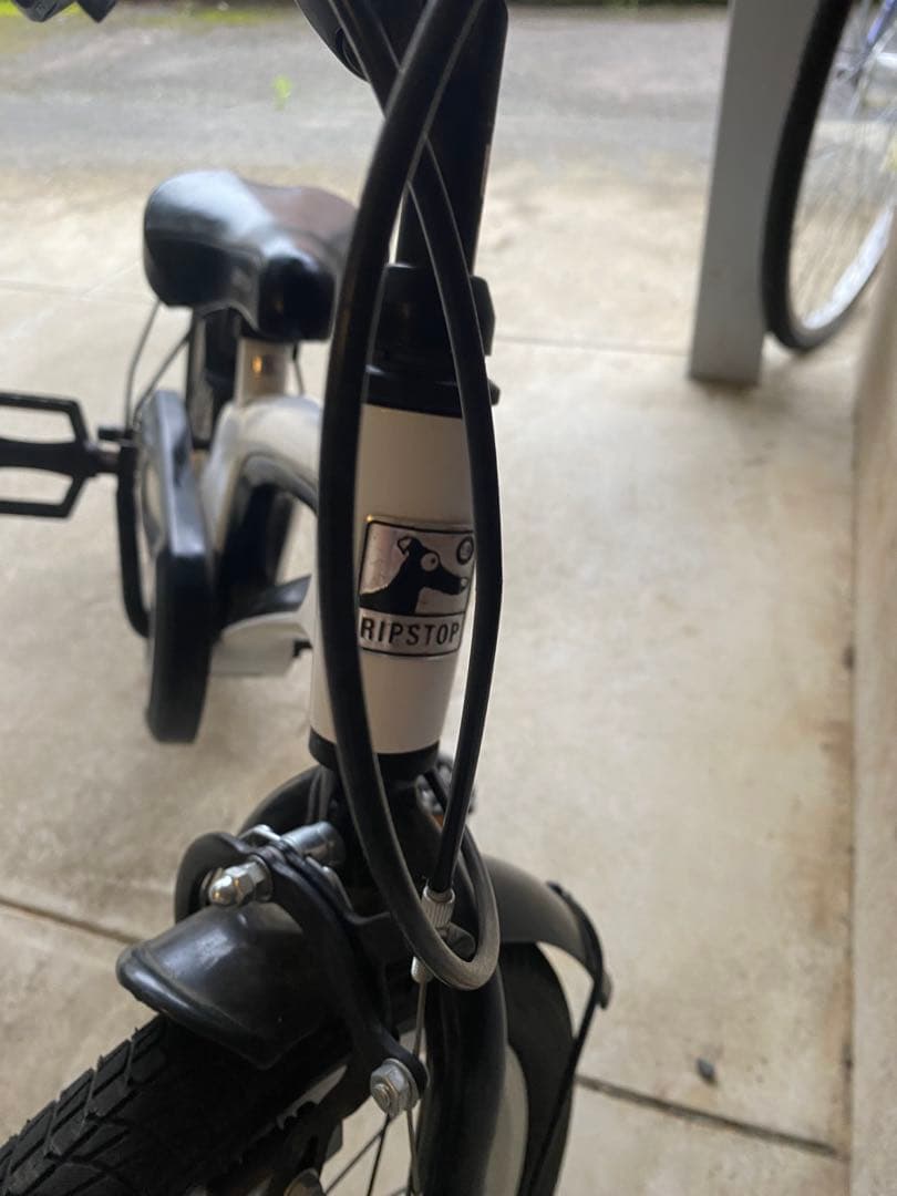 連休セールRipstop 子供用自転車 16インチ ホワイト/ブラック
