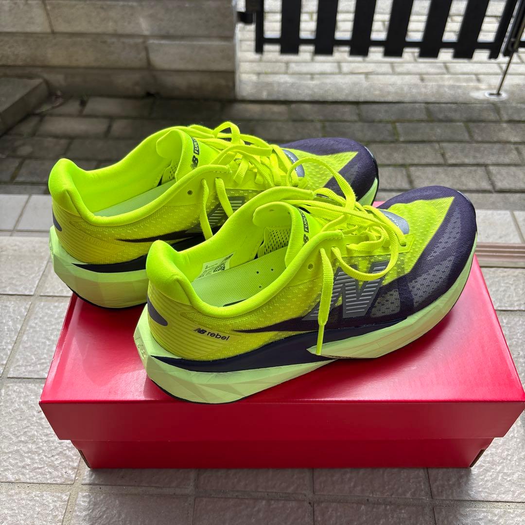 その他 New Balance FuelCell Rebel V5