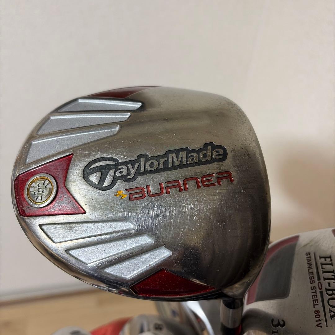 TaylorMade Burner クラブセット 赤黒キャディバッグ付き