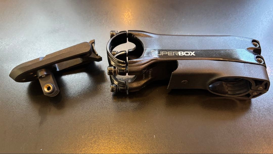 DEDA SUPERBOX サイコンマウント付き