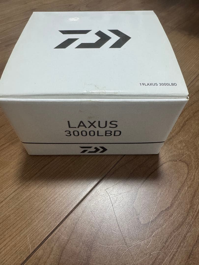 Daiwa 19LAXUS 3000H-LBD リール