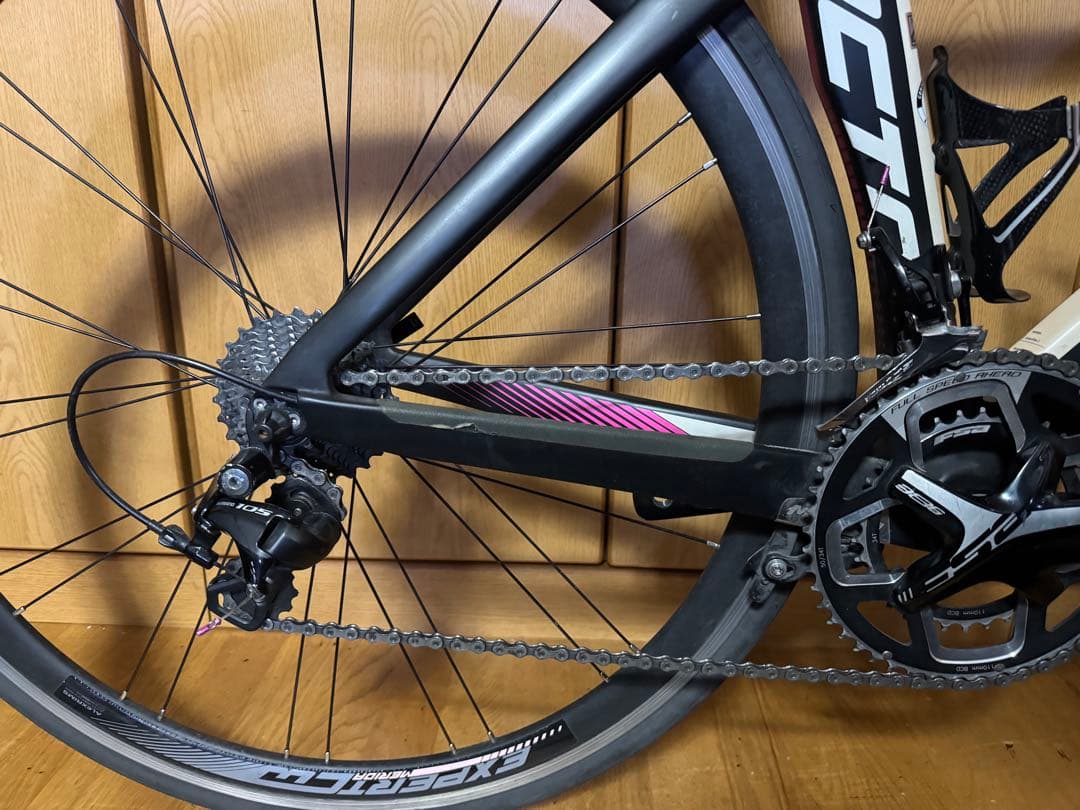 MERIDA REACTO4000 チームレプリカカラー