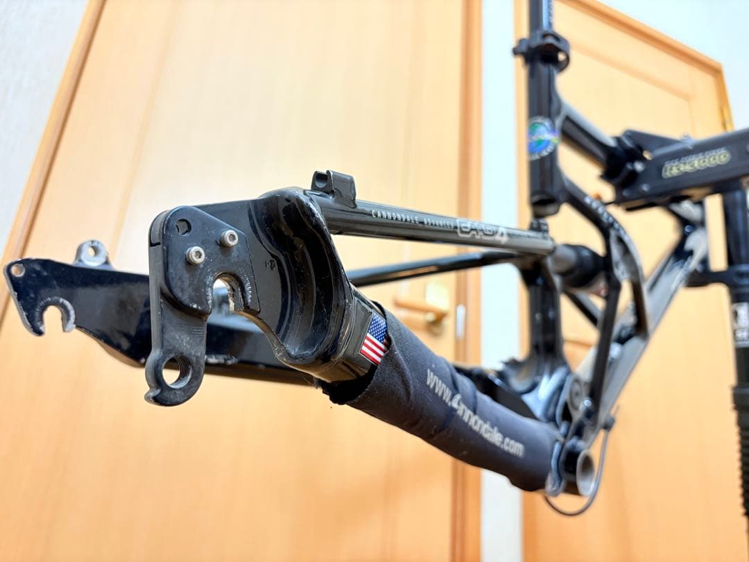 キャノンデール ジキル700、レフティELO MTBフレーム
