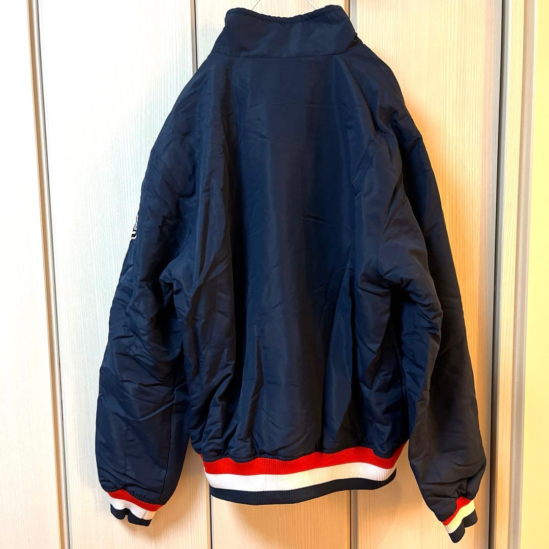 新品　ヤクルトスワローズ　スタジャン　L