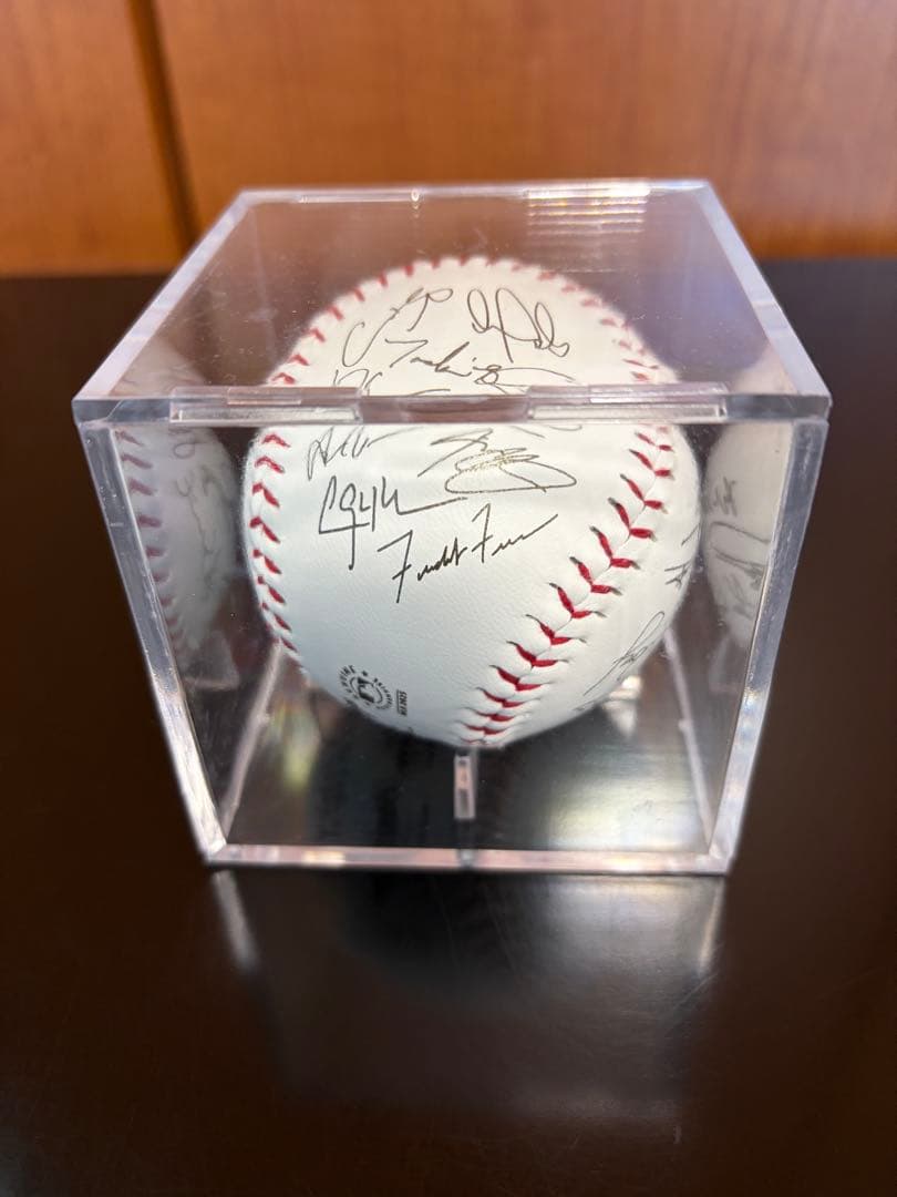 ドジャース ワールドシリーズ記念プリント選手サインボール 2025大谷