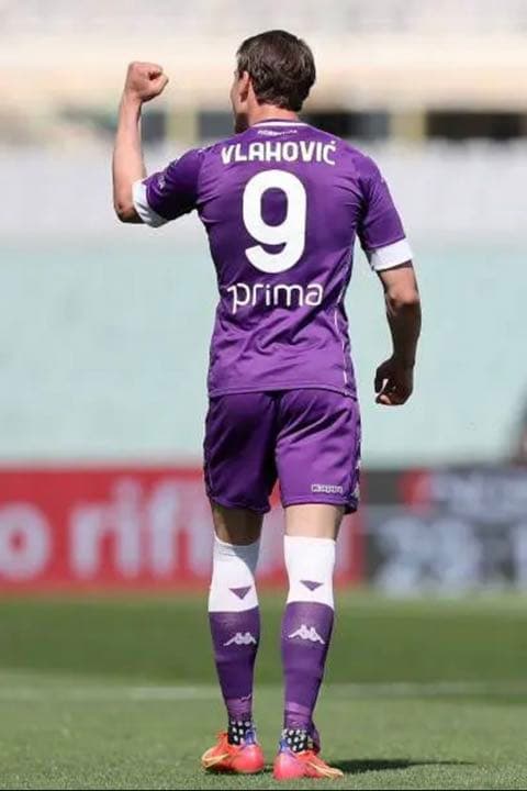 サッカー　フィオレンティーナ　ヴラホヴィッチ #9　ユニフォーム