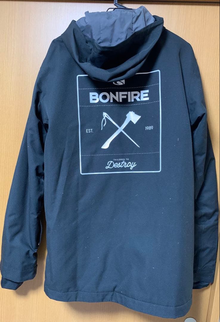 最終値下げ　BONFIRE スノーボードジャケット Lサイズ