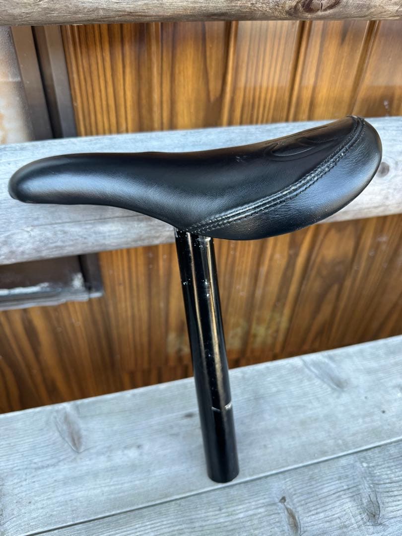 BMX シットCULT DEHART TRIPOD SEAT