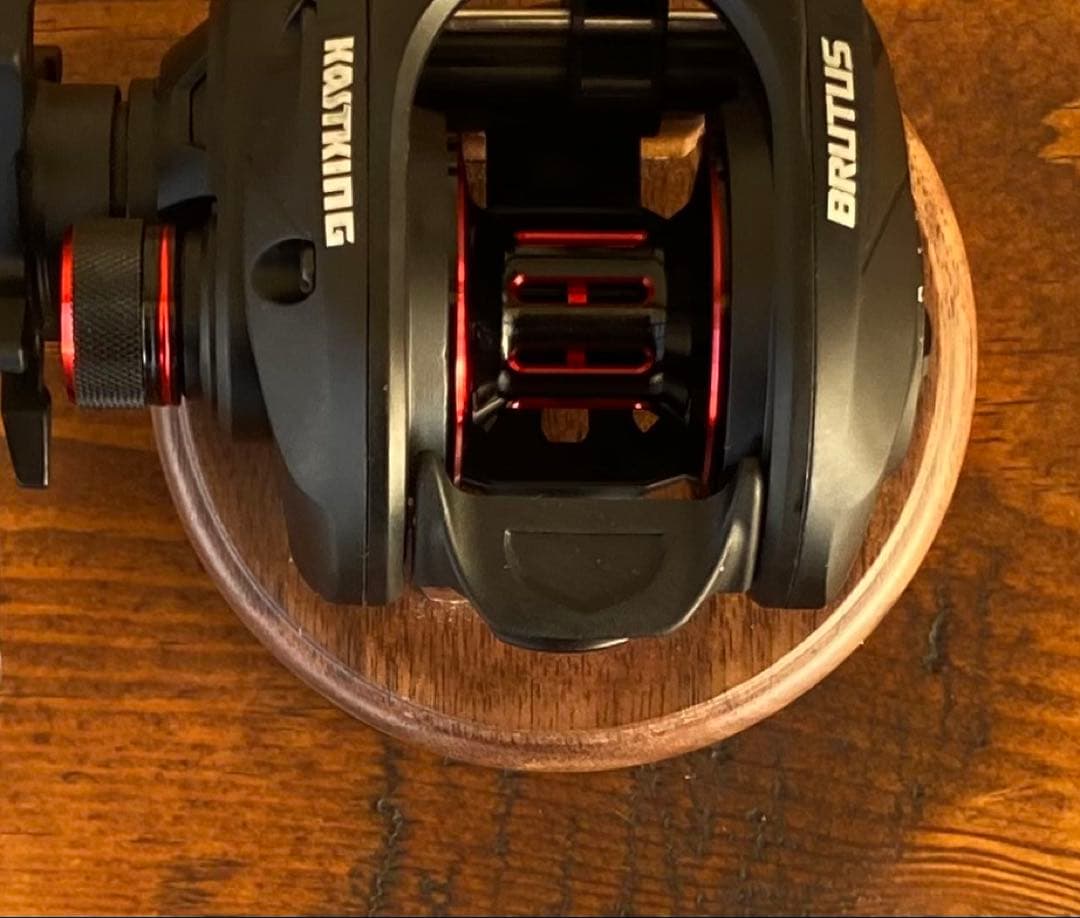 KASTKING ベイトリール　BRUTUS バス釣り　左ハンドル　ハイギア