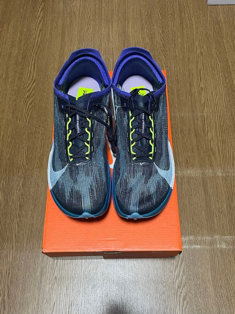 NIKE ストリークフライ2 新品 27.5㌢