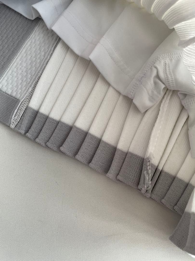 新品タグ付⛳️アディダスゴルフ　ハーフジップアップシャツ＆プリーツスカート　L