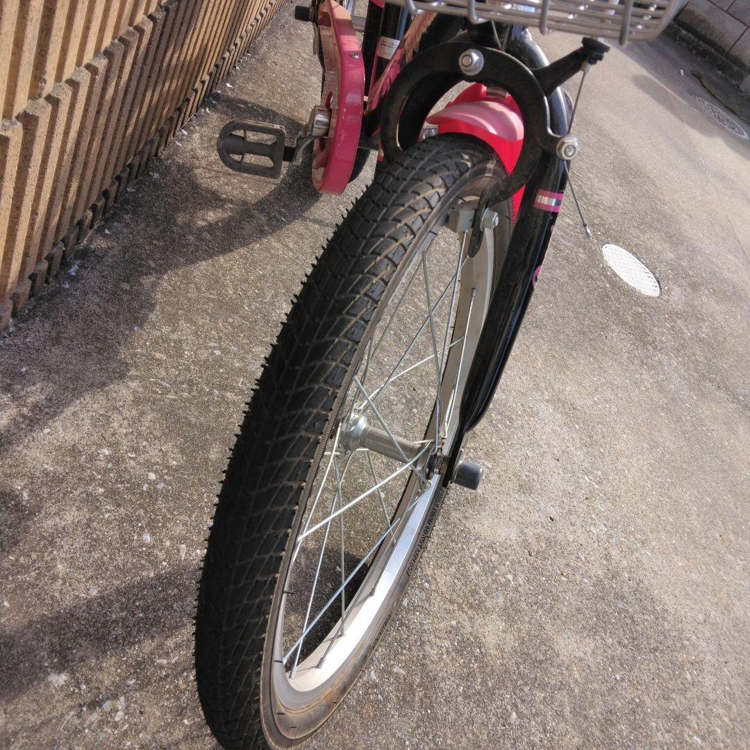 18インチ　ピンク 幼児用自転車 ピンク　黒　補助輪あり　説明書あり