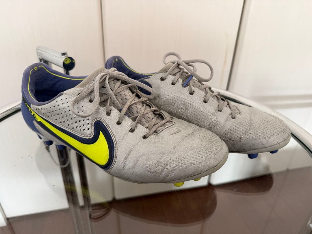 Nike ティエンポレジェンド9 エリートAG 26.5 シルバー 中古