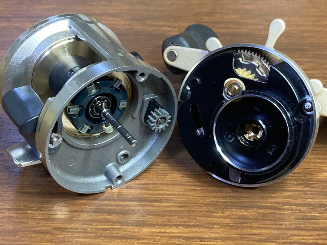 リール SHIMANO AXIS 100