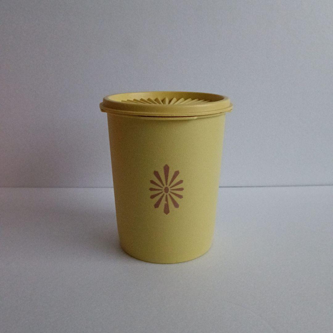 プラスチック保存容器セット（オレンジ・緑・黄色）タッパーウェア　琺瑯　レトロ