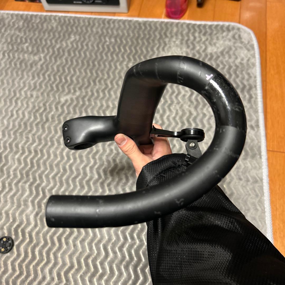一体型カーボンハンドル