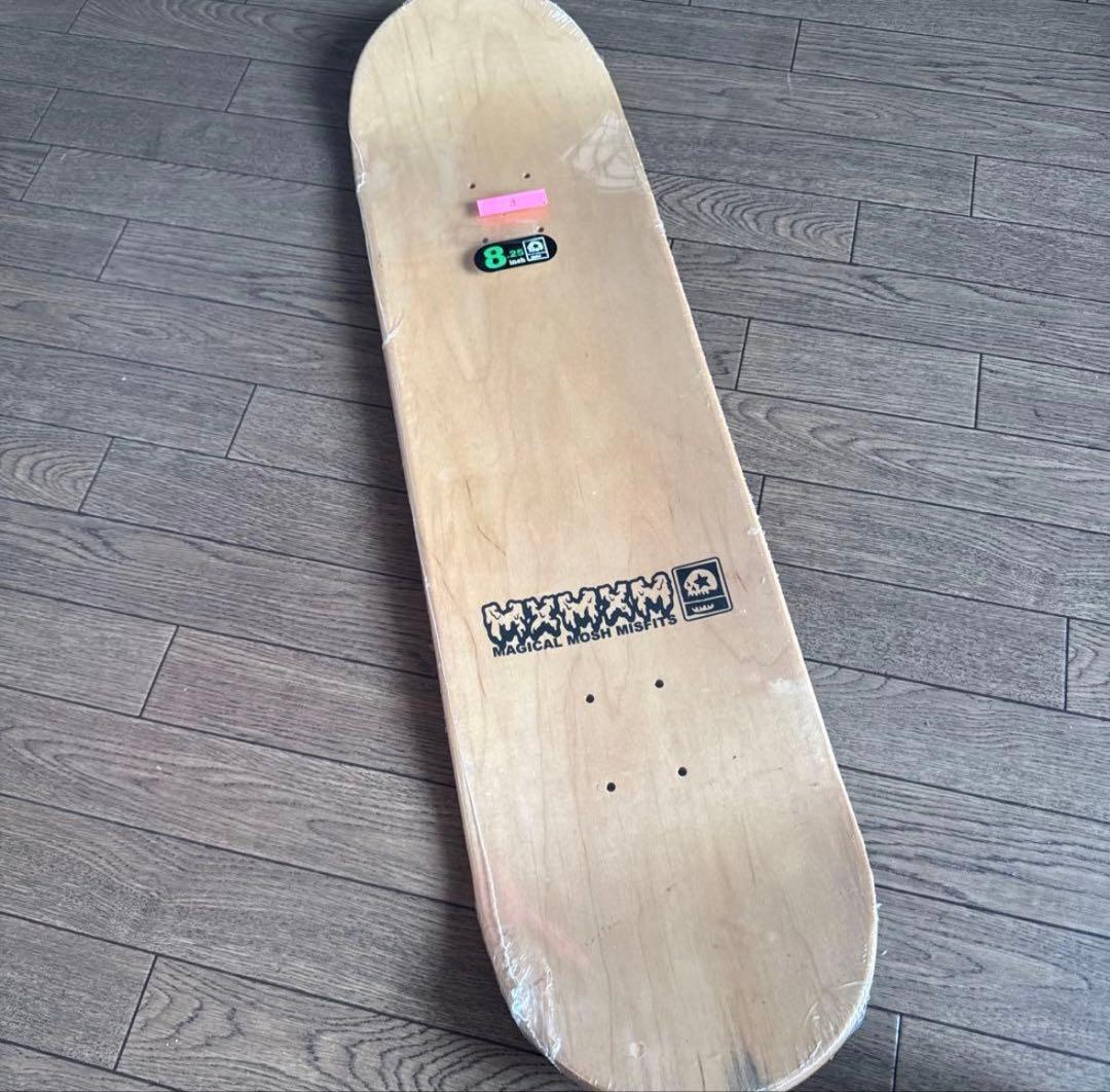 MAGICAL MOSH MISFIT スケボーデッキ8.25インチ