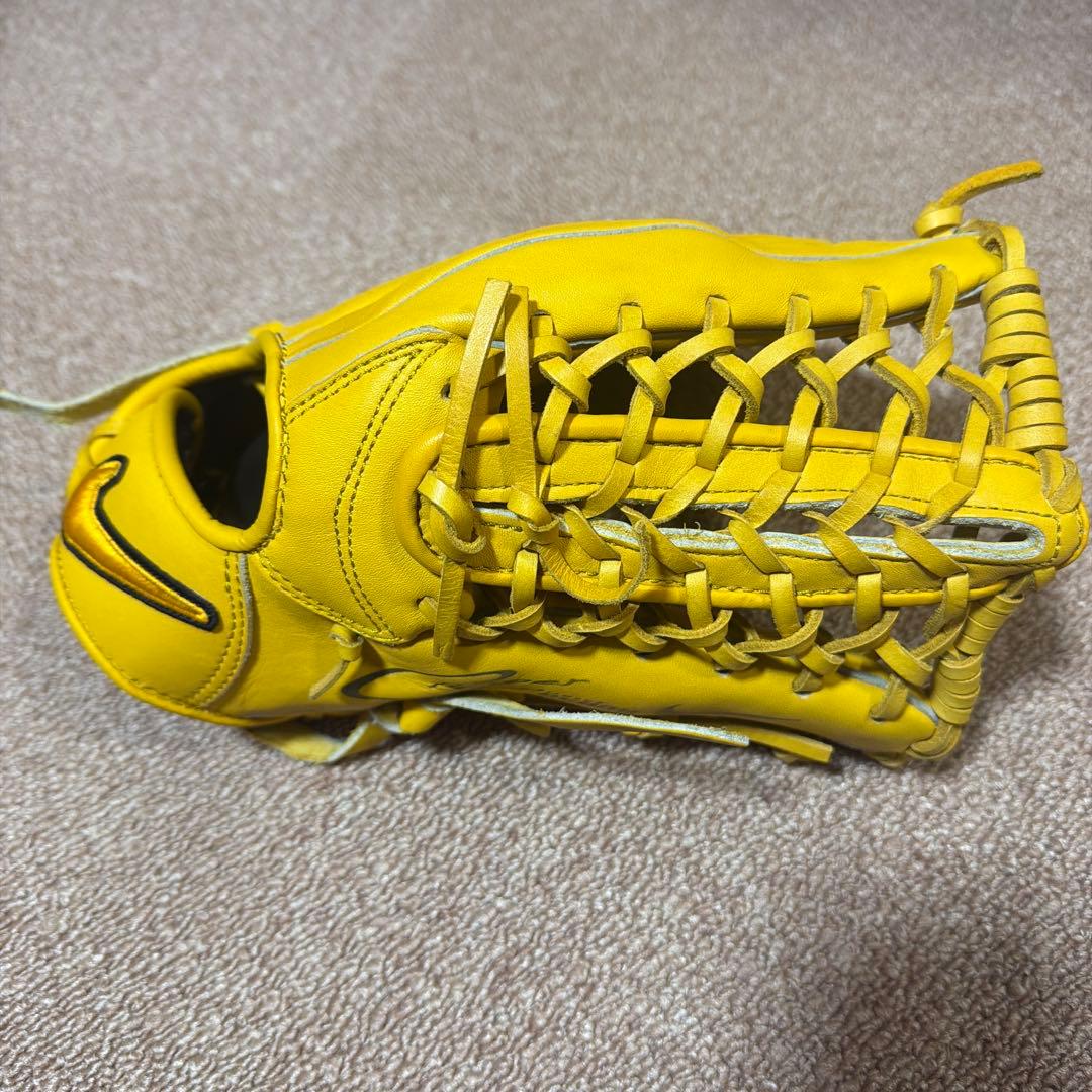 【美品】NIKE DIAMOND READY GATE 軟式グローブ 黄色