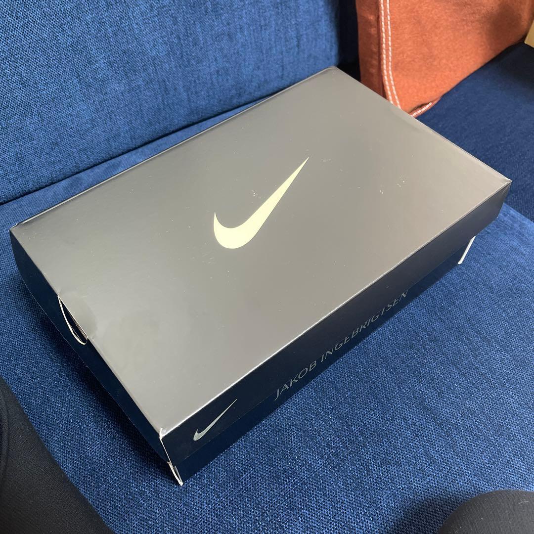 NIKEエアズームヴィクトリー2ヤコブカラー