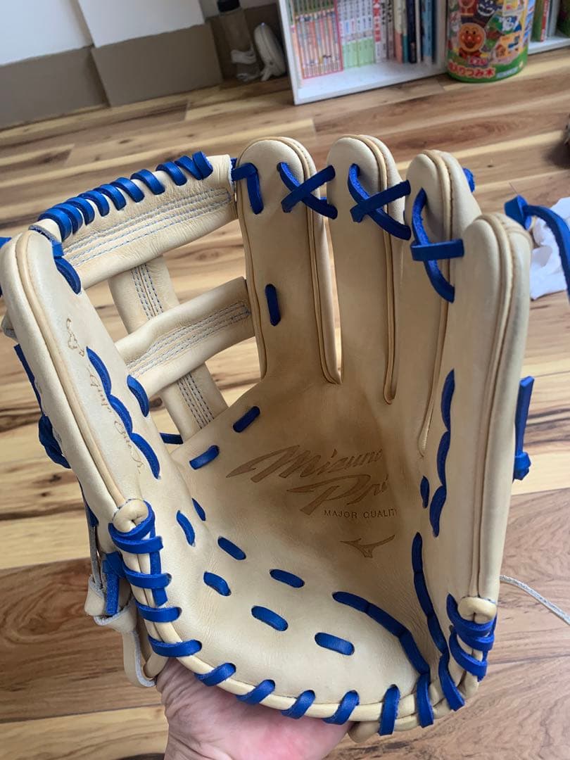 MizunoPro軟式右投げ用グローブ ベージュグラブケース付き値段交渉受付ます