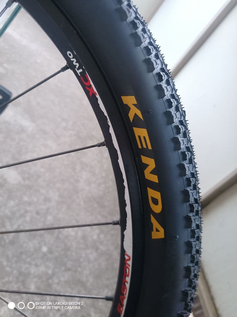 EASTON　XC TWO MTB中古ホイール タイヤ・チューブ付