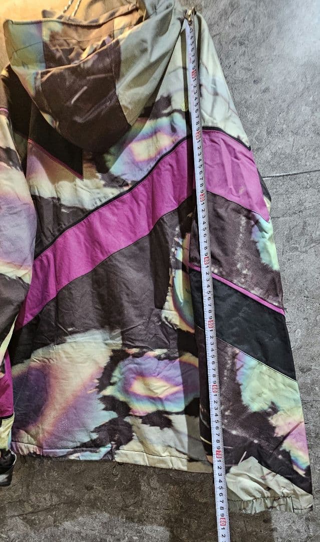 ✨上下セットアップ✨ VOLCOM　ボルコム　スノボウェア　虹色 総柄　L〜XL