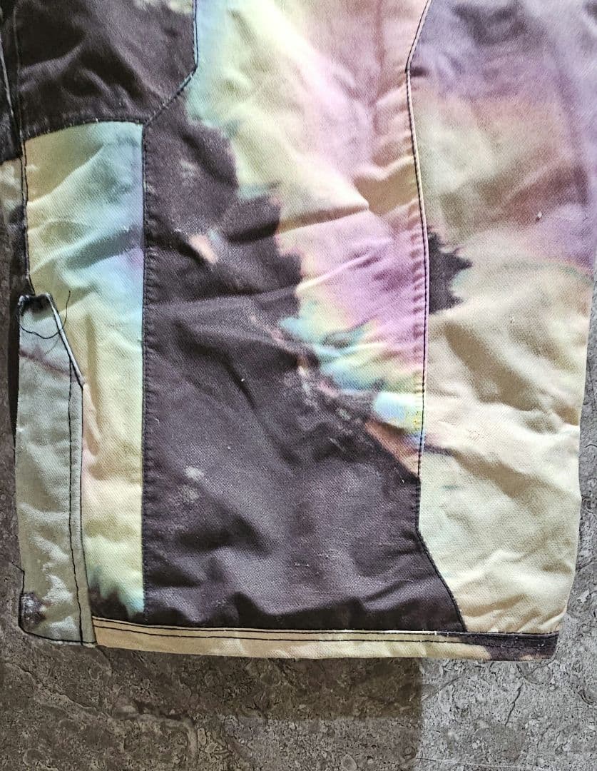✨上下セットアップ✨ VOLCOM　ボルコム　スノボウェア　虹色 総柄　L〜XL