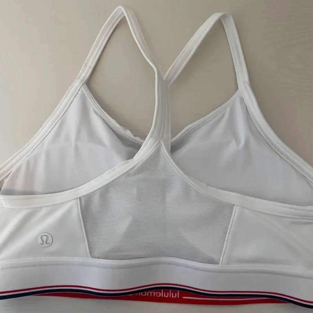 【lululemon】トリコロールカラー　ホワイトブラトップ