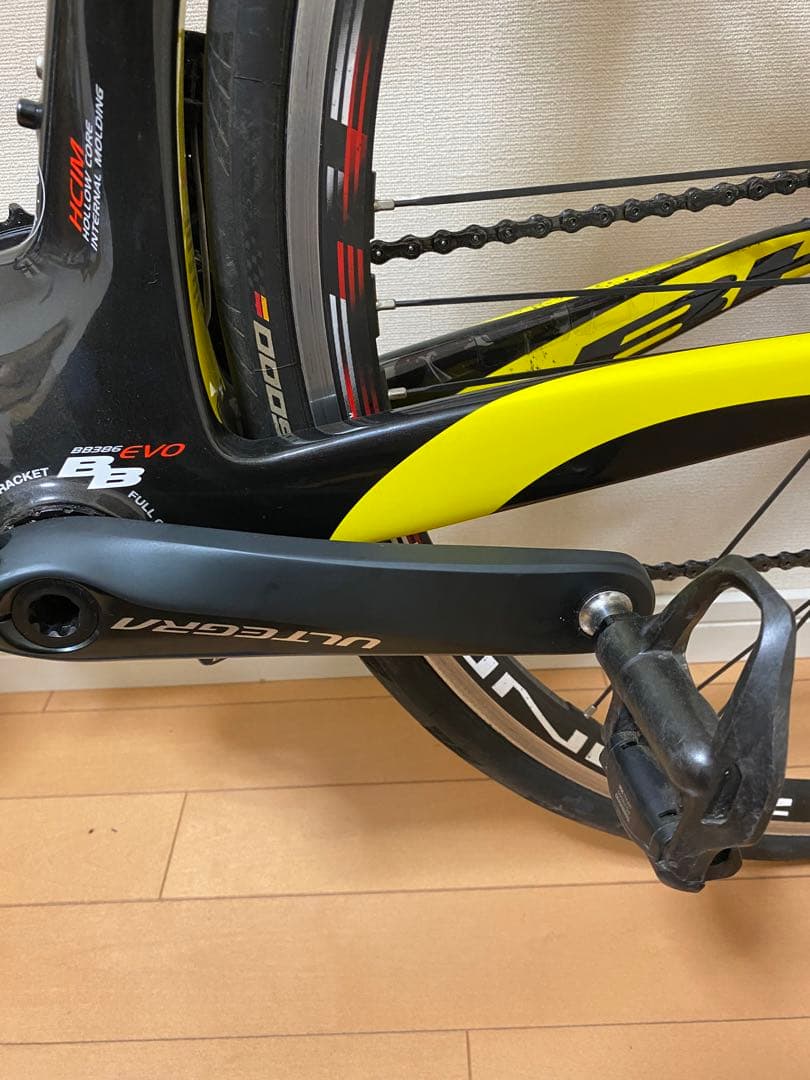 BH G6PRO ディレクトエネルジ　チームカラー　ホイール無し