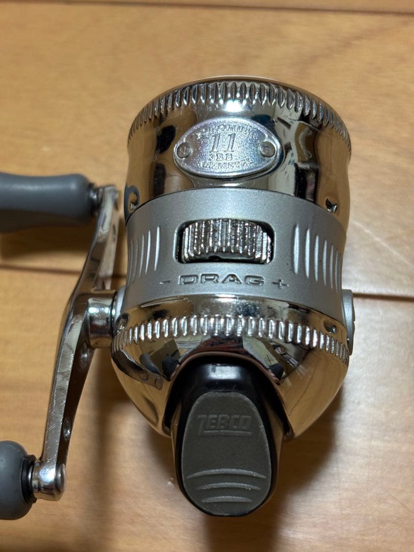 ゼブコ Zebco 11 Platinum スピンキャストリール