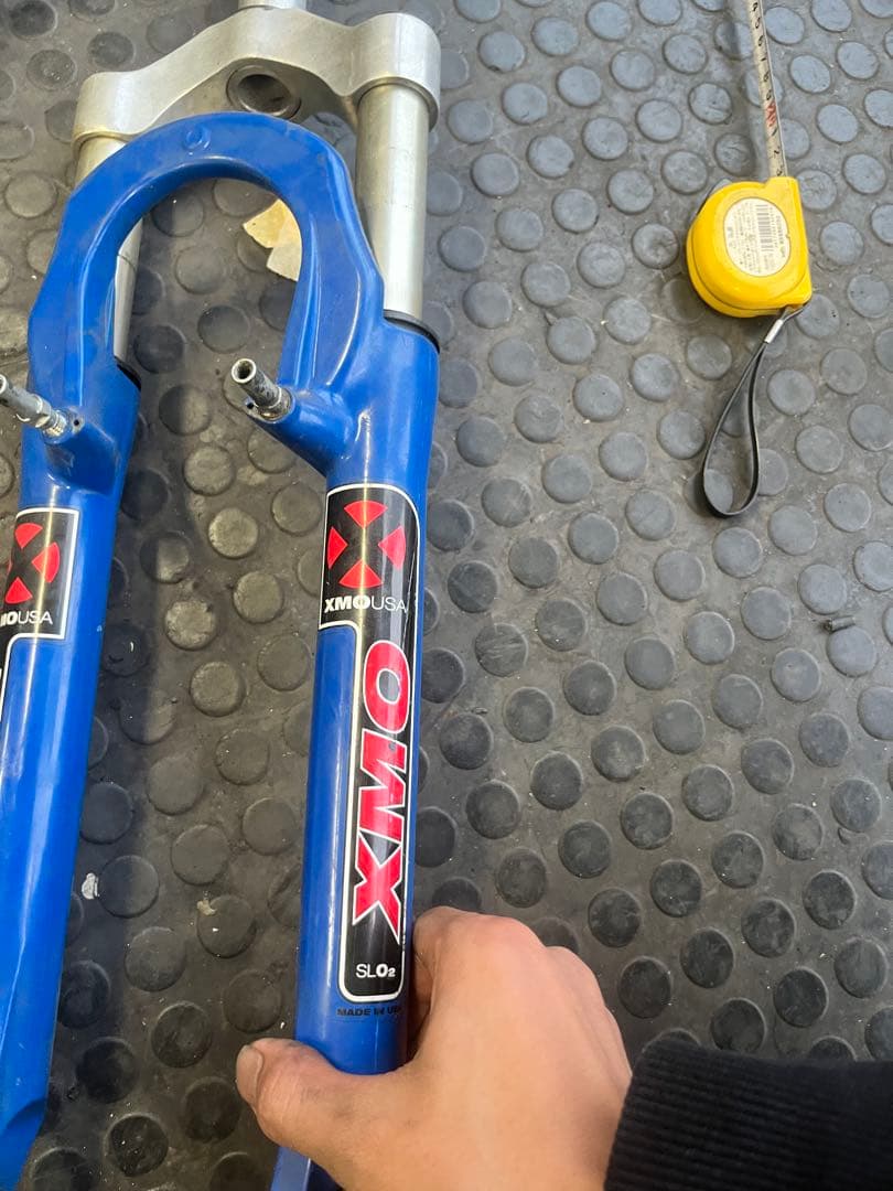 26インチ MTB サスペンション フォーク