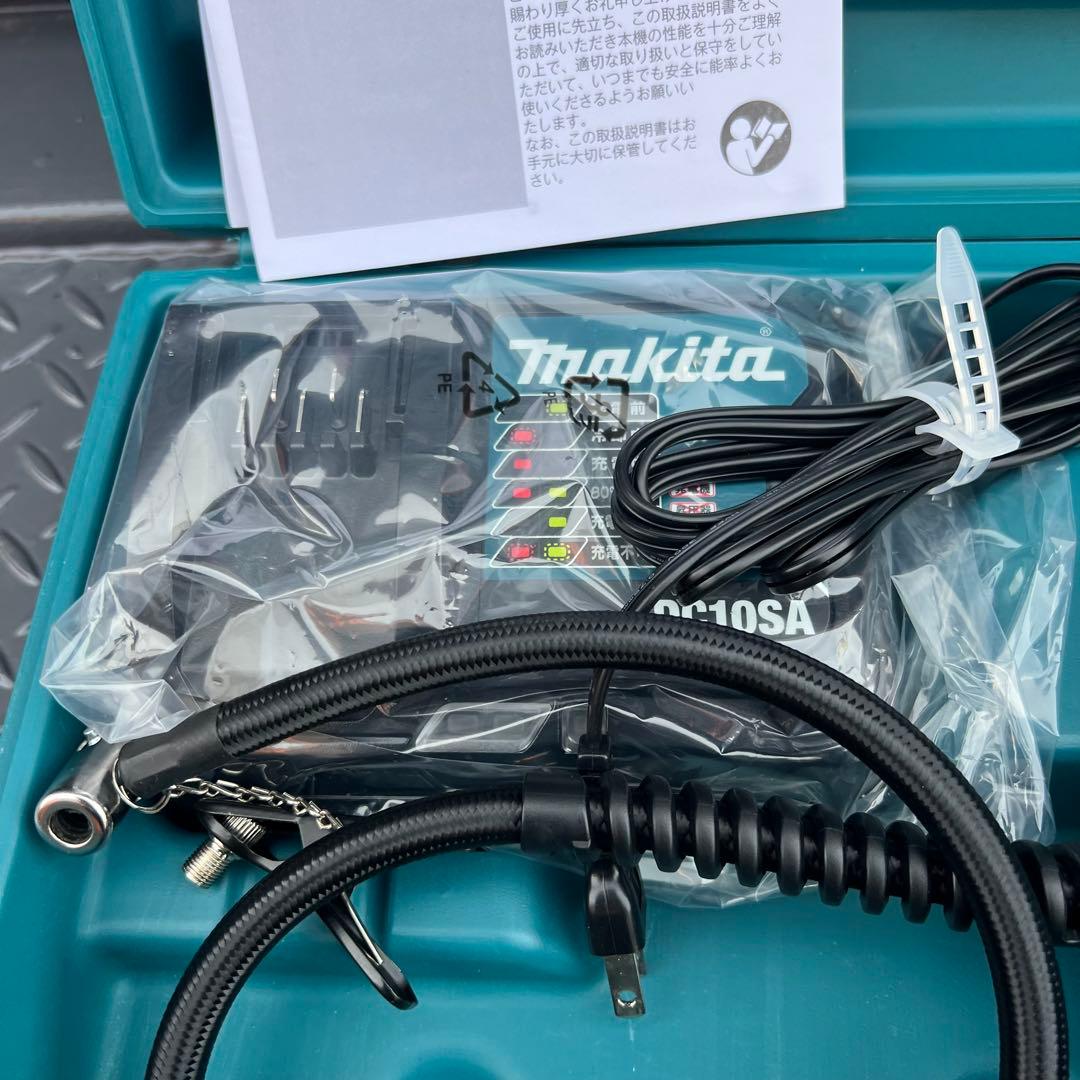 【極美品・ほぼ未使用】Makita マキタ MP100D 充電式空気入れ