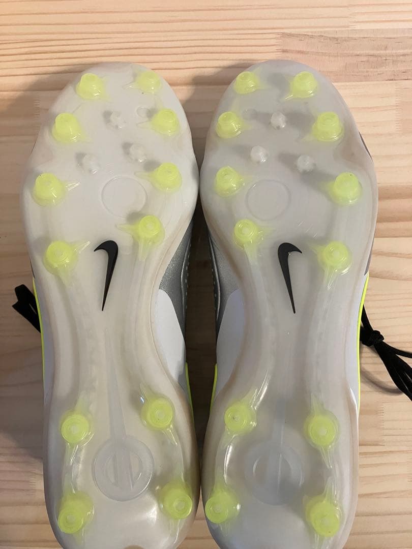 Nike Tiempo サッカーシューズとバッグセット