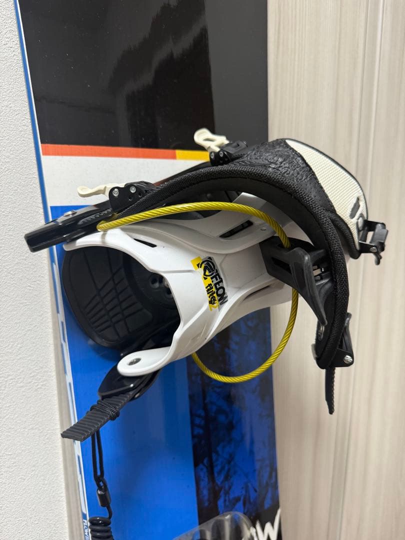 美品 FLOW MERC ロッカーボード スノボ グラトリ ビンディング ジブ