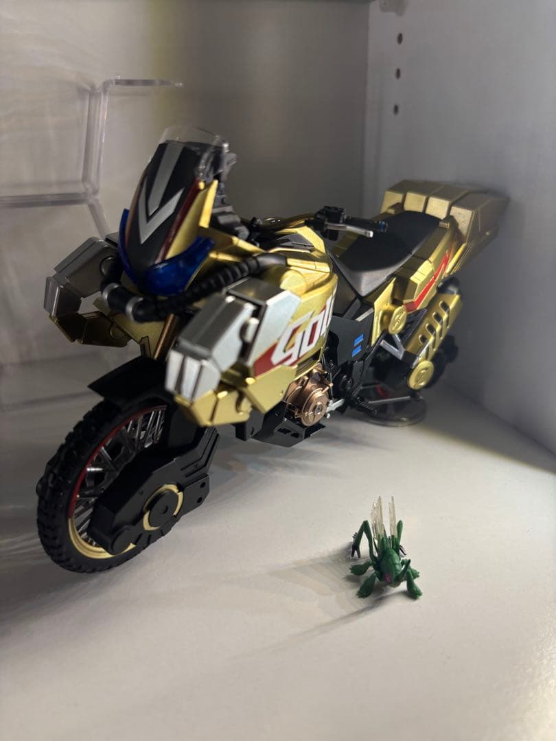 S.H.Figuarts ゴルドダッシュ 仮面ライダーガッチャード