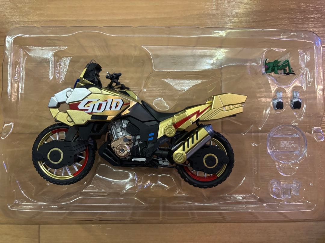 S.H.Figuarts ゴルドダッシュ 仮面ライダーガッチャード