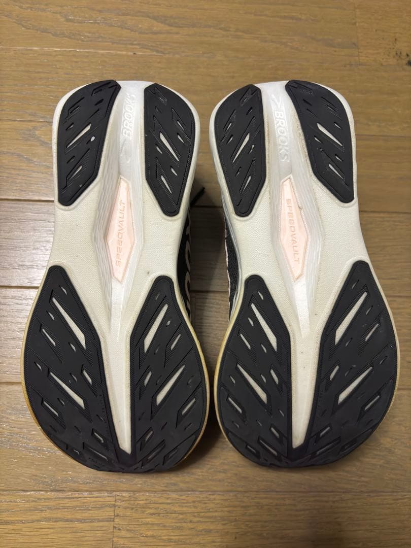 BROOKS ブルックス ハイペリオンマックス2