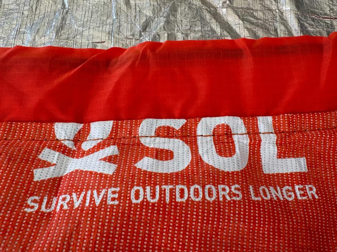 【美品】擦れあり・2025年購入 エスケープ ヴィヴィ SOL シュラフカバー