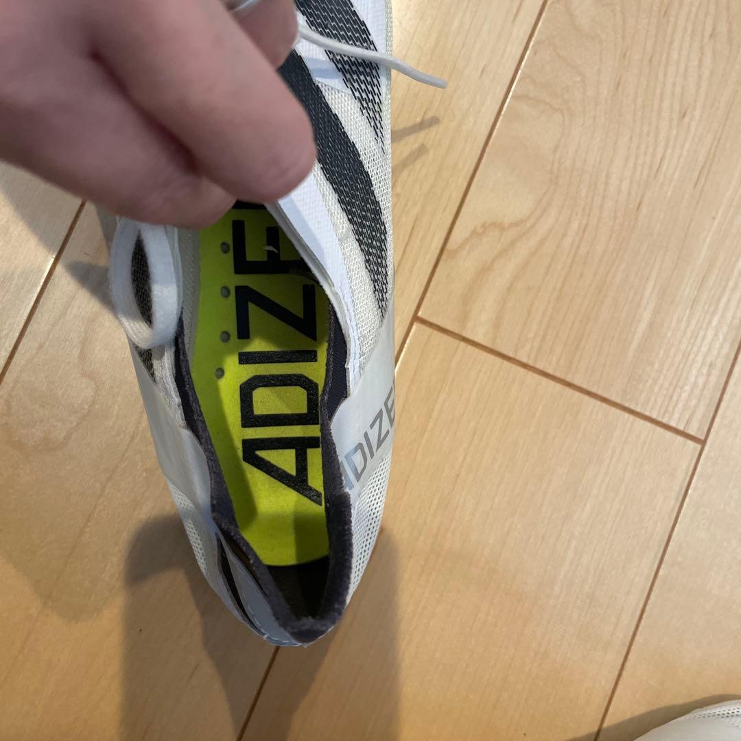 adizero スパイクシューズ ホワイト/ブラック