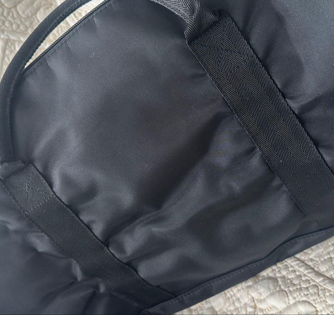 CHANEL ボストンバッグノベルティ　ストラップ付き黒