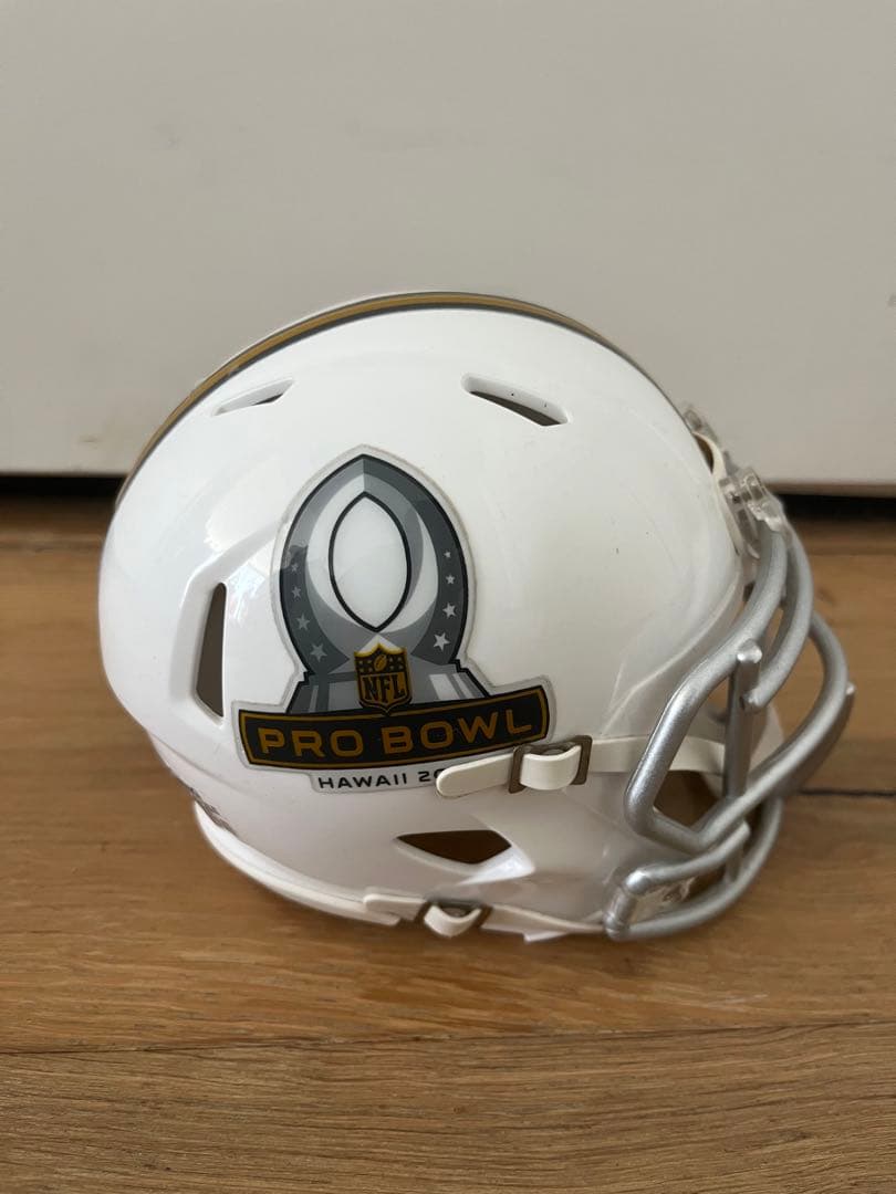 超レア！NFLプロボウル2006アメリカンフットボール、ミニヘルメット&おまけ付
