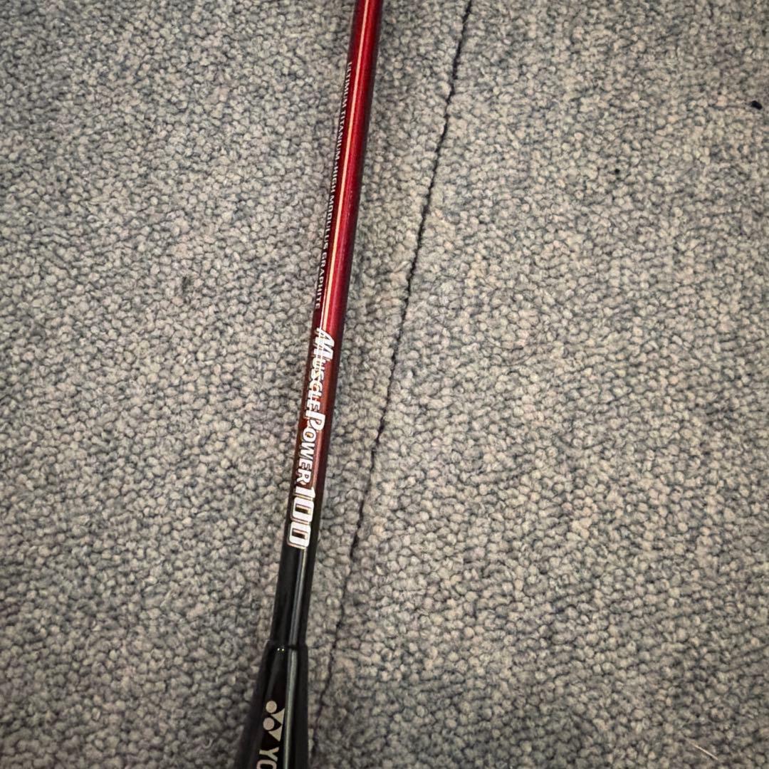 お*ん様 美品　廃盤品　YONEX ヨネックス　マッスルパワー100プロ使用